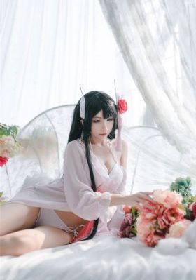 年轻的小保姆